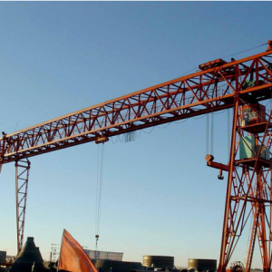 �W��(bi��o)�Wʽ���ؙC(j��)�ķ��uϵ�y(t��ng)�Ƅ�(d��ng)�����İl(f��)չ